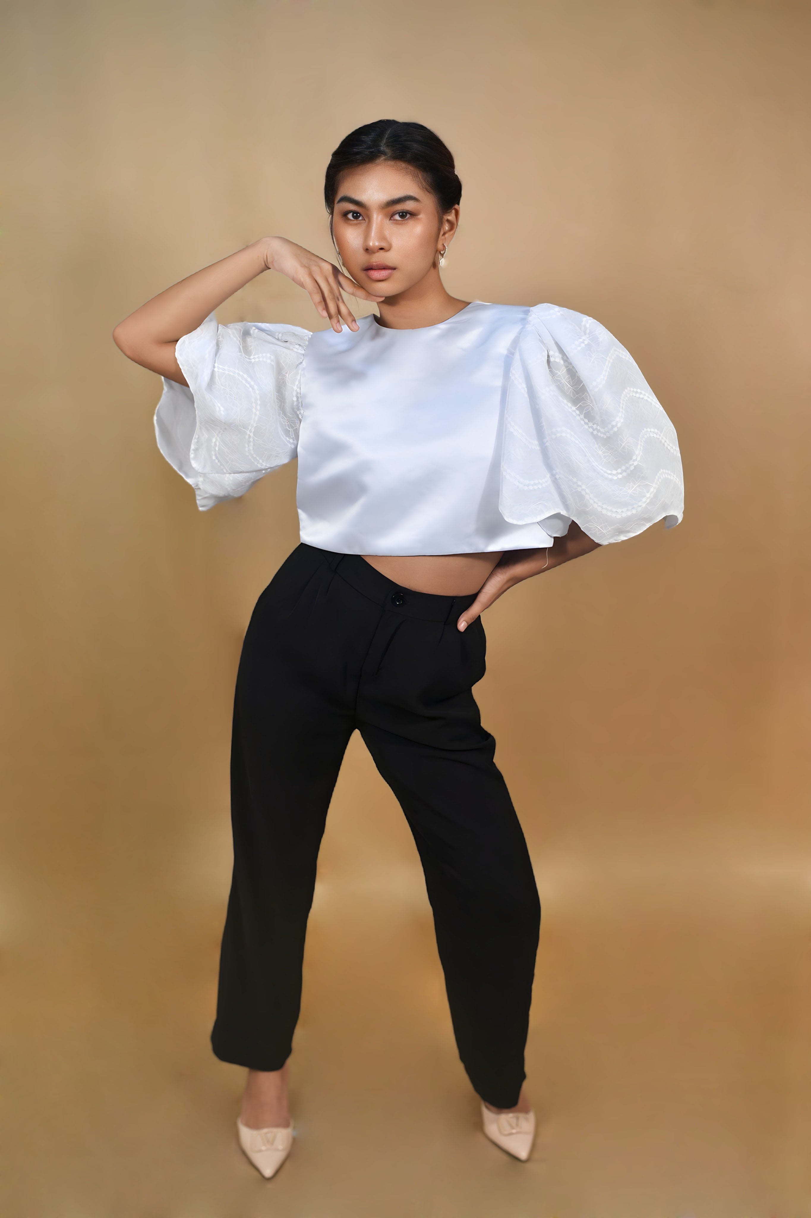 White Crotop Blouse for Casual Outfit