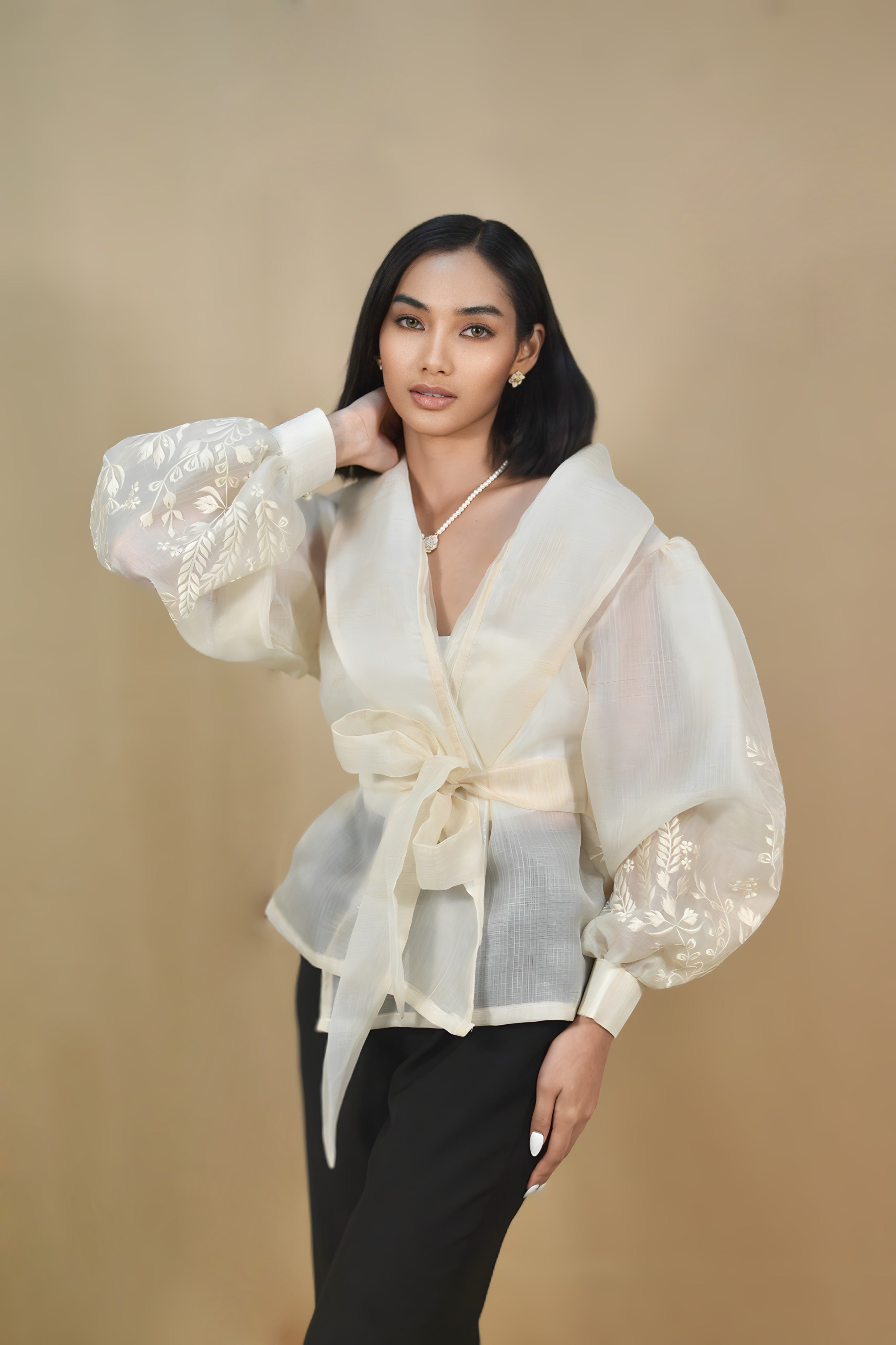 Traditional Beige Panuelo for Women