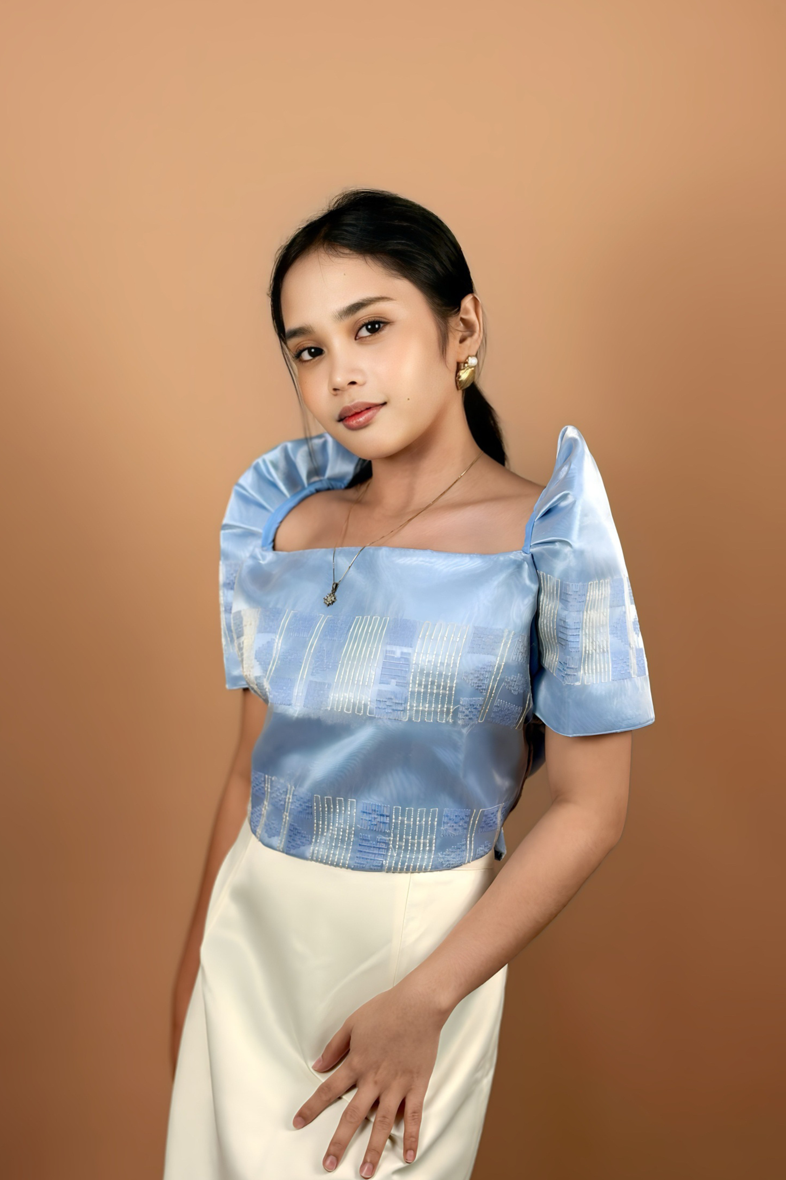 SOPHIE FILIPINIANA TOP